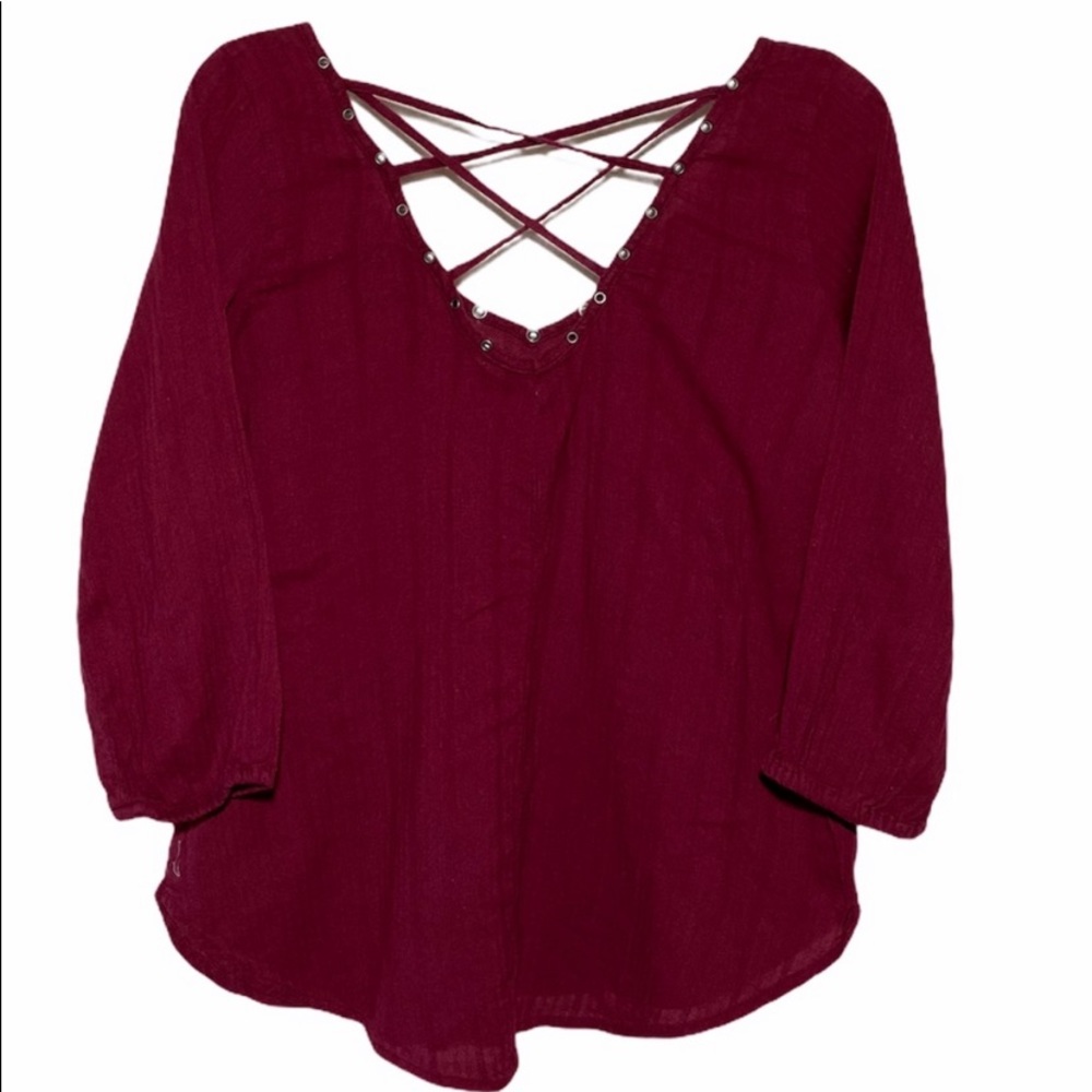 Hollister Loose Fitting Size Small Top